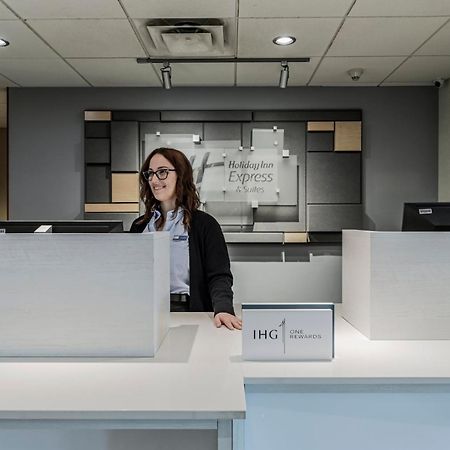 Holiday Inn Express Hotel & Suites Saint - Hyacinthe By Ihg Ngoại thất bức ảnh