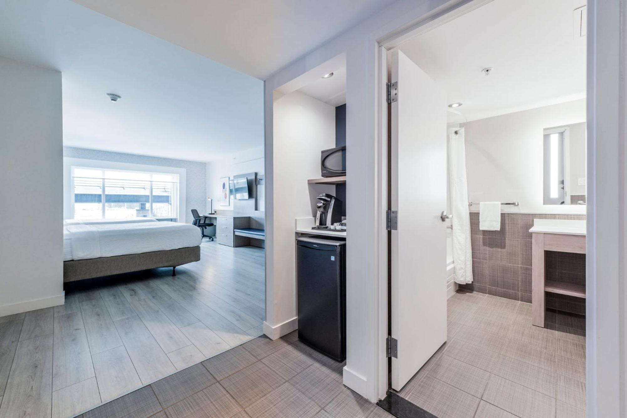 Holiday Inn Express Hotel & Suites Saint - Hyacinthe By Ihg Ngoại thất bức ảnh